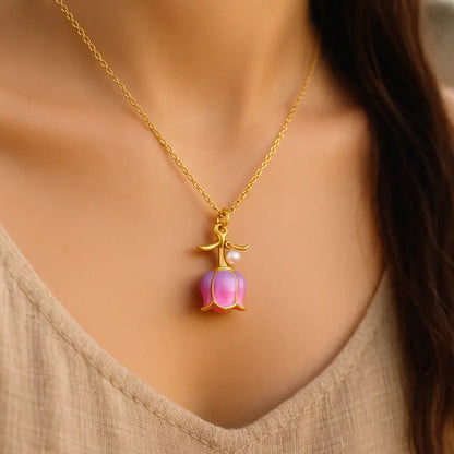 Aurora Rose – La Magia del Amor: De Violeta a Rosa, Un Cambio Único en Cada Toque